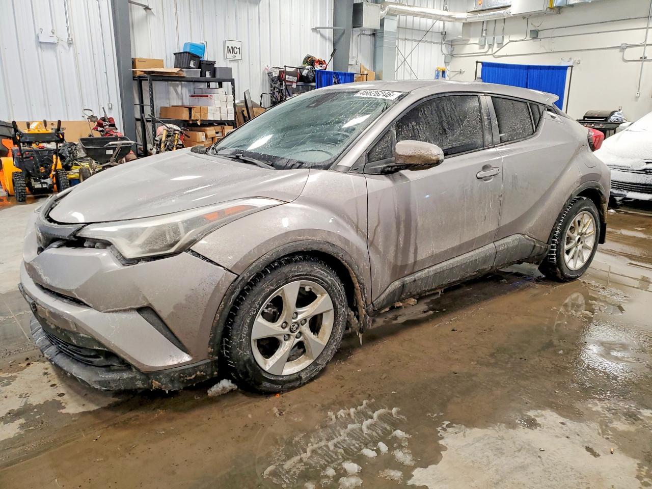 2018 Toyota C-Hr Xle - zdjęcie główne