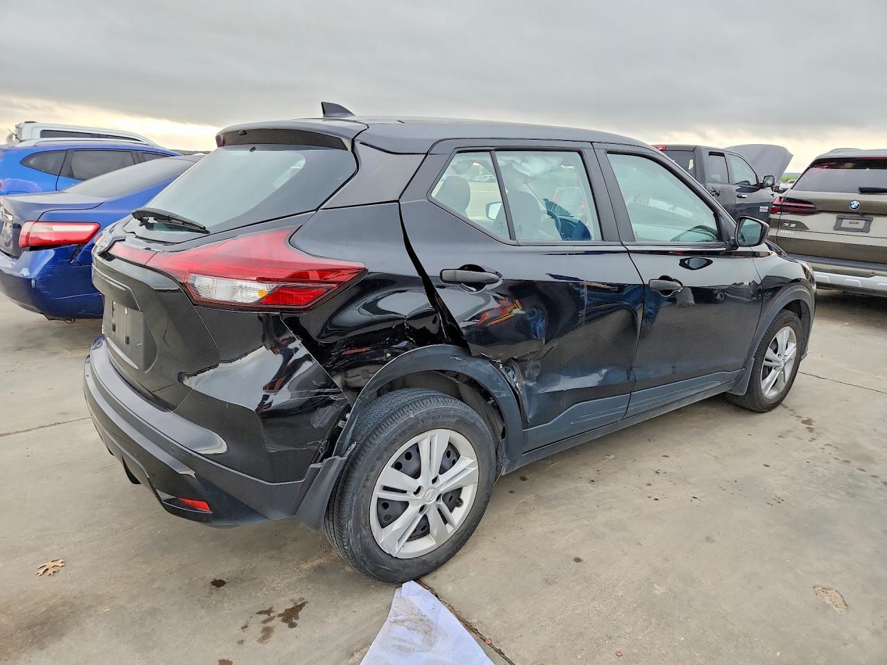 2024 Nissan Kicks S - zdjęcie 3