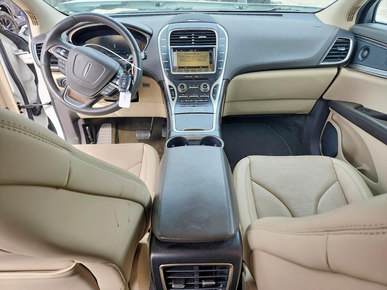 2019 Lincoln Nautilus Reserve - zdjęcie 8