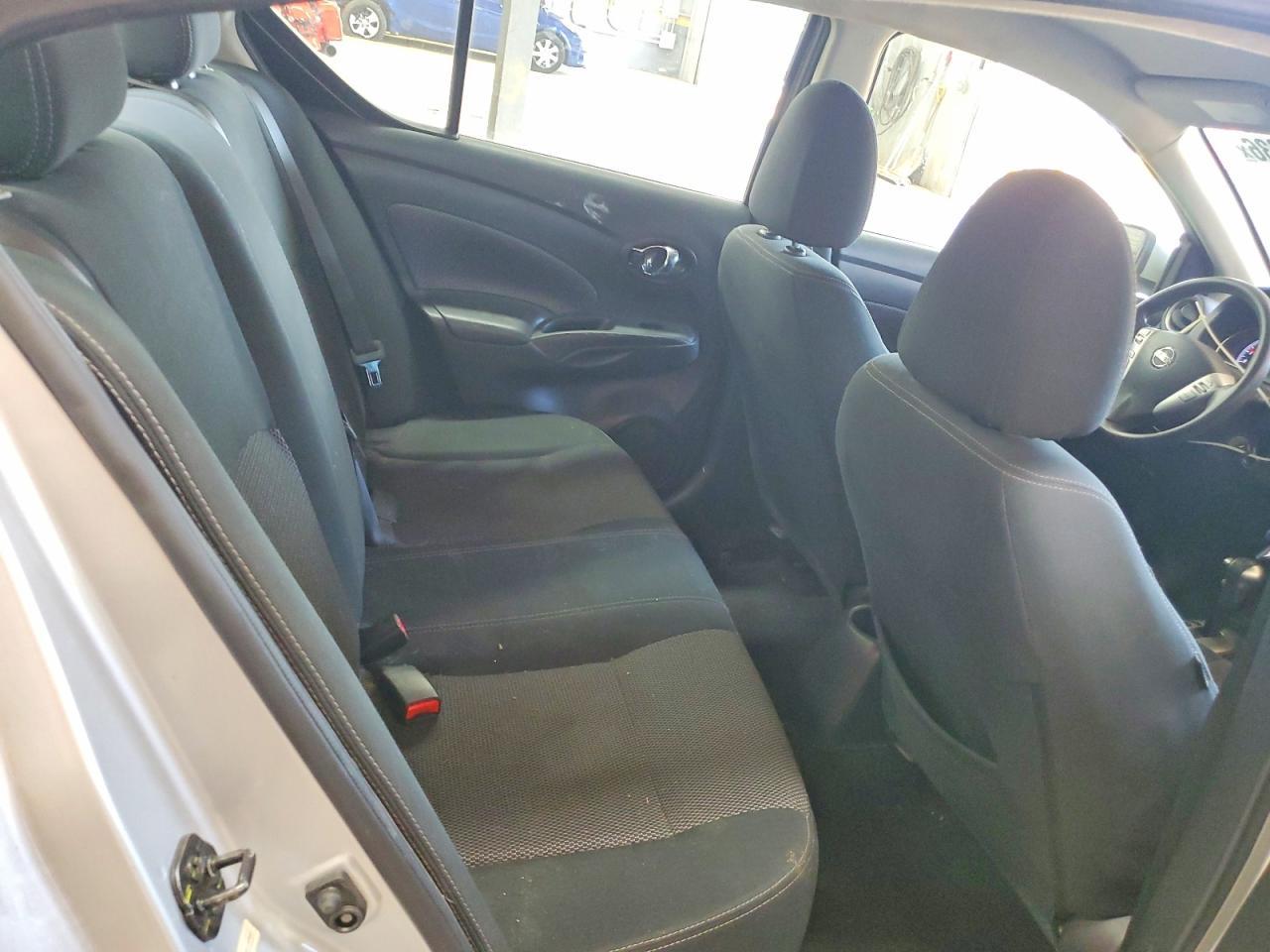 2019 Nissan Versa Sv - zdjęcie 10