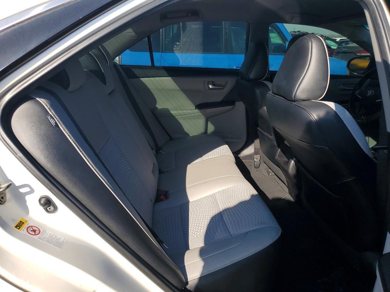 2015 Toyota Camry Se - zdjęcie 10