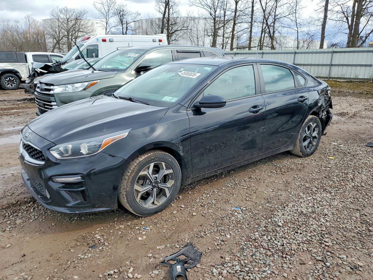 2021 Kia Forte Lxs - zdjęcie główne