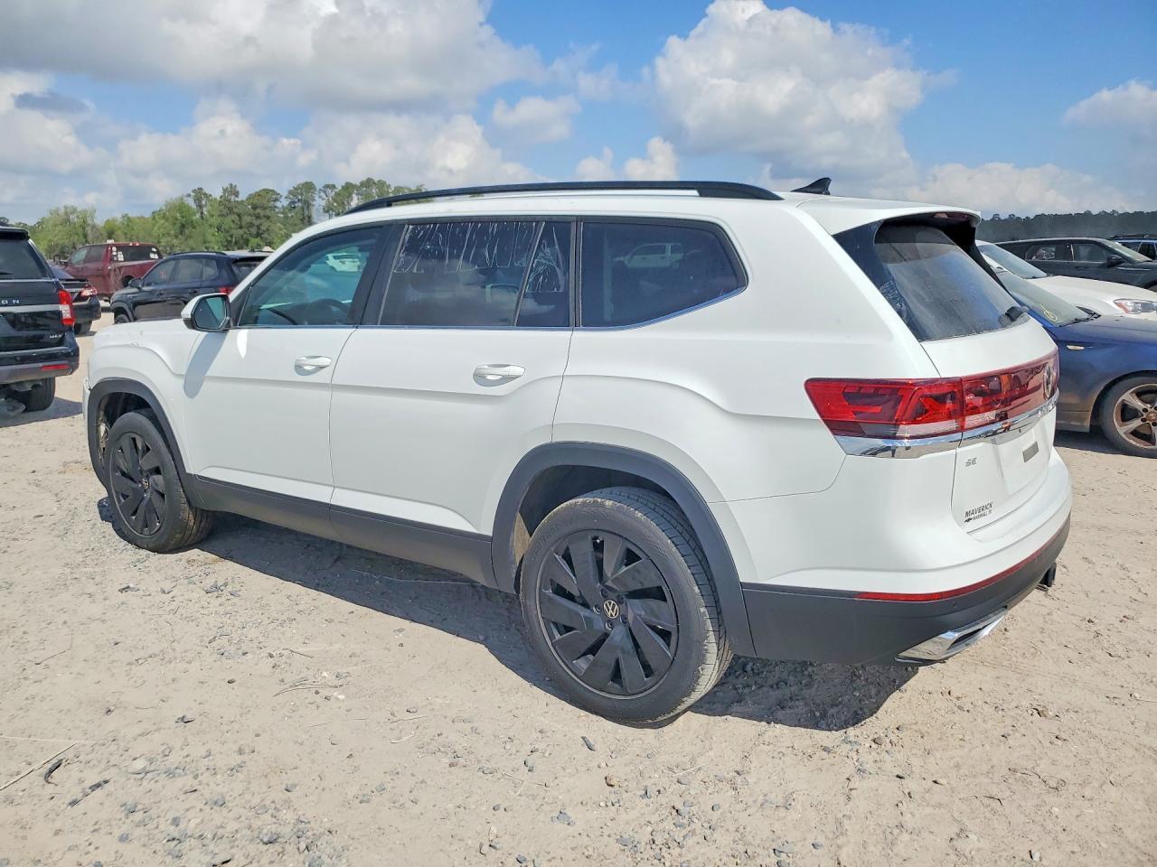 2024 Volkswagen Atlas Se - zdjęcie 2