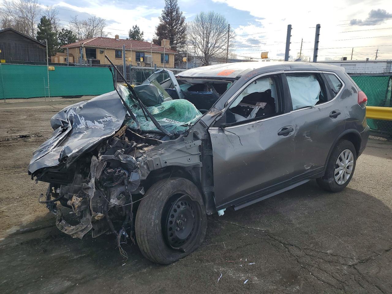 2018 Nissan Rogue S - zdjęcie główne