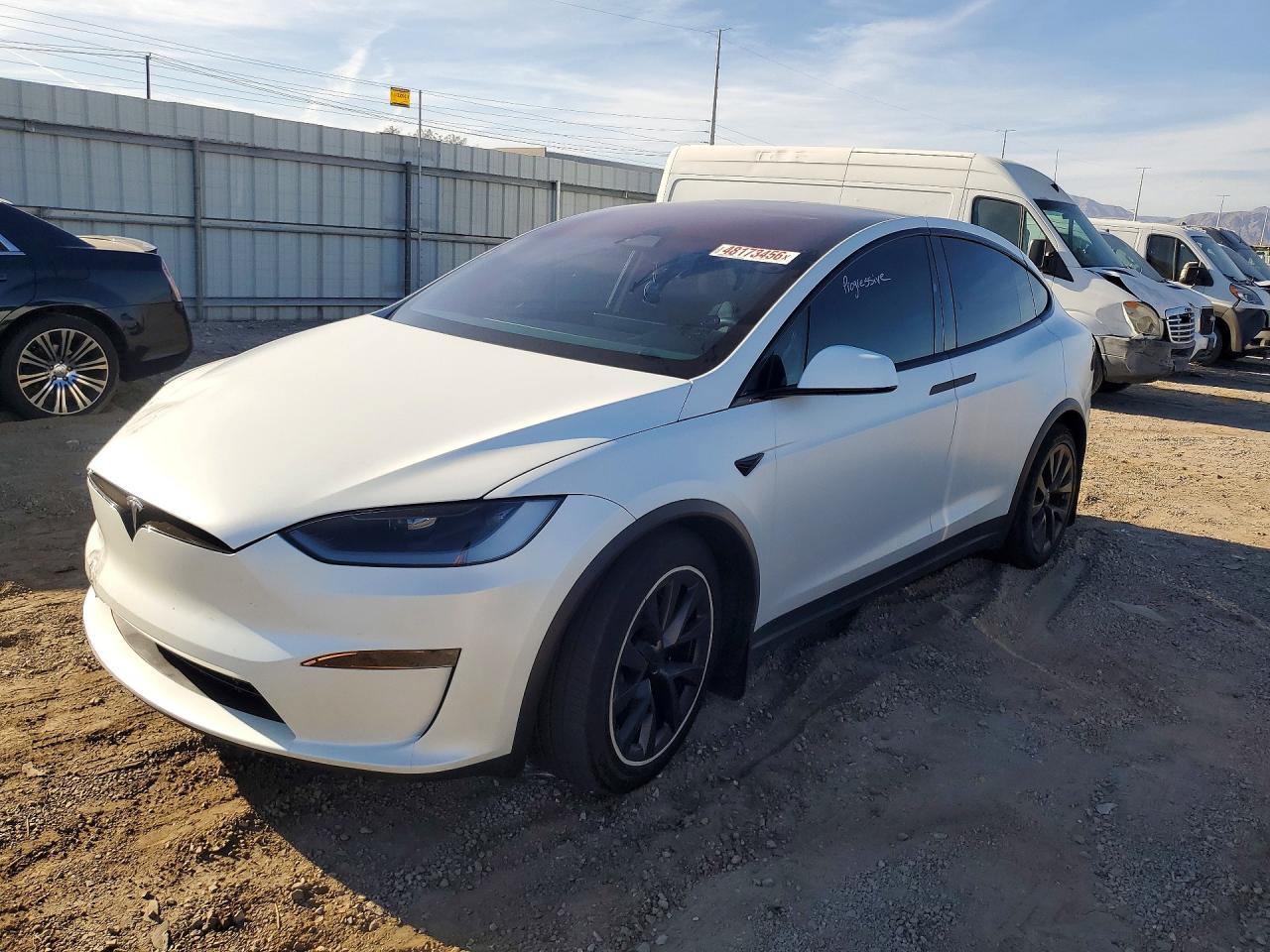 2024 Tesla Model X - zdjęcie główne