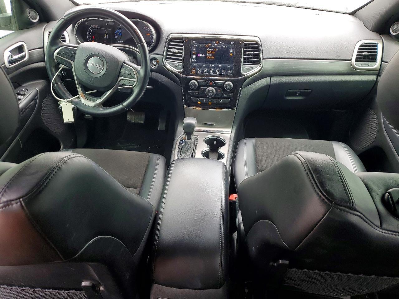 2021 Jeep Grand Cherokee Laredo - zdjęcie 8