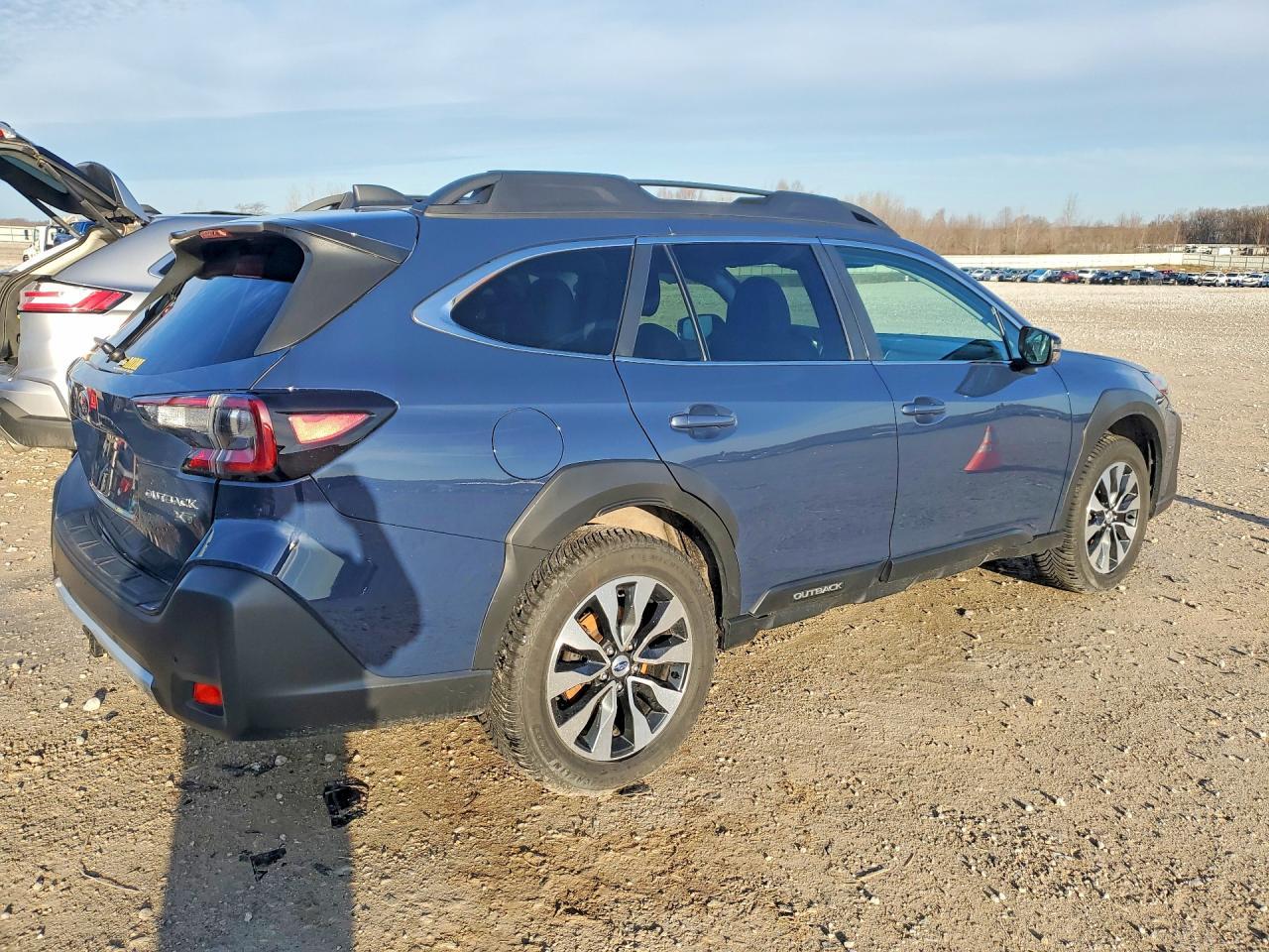 2023 Subaru Outback Limited Xt - zdjęcie 3