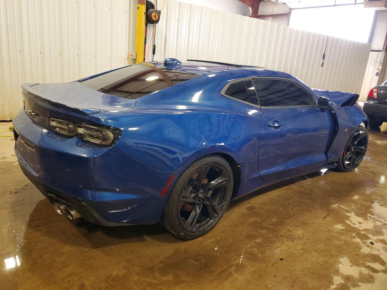 2021 Chevrolet Camaro Lt - zdjęcie 3