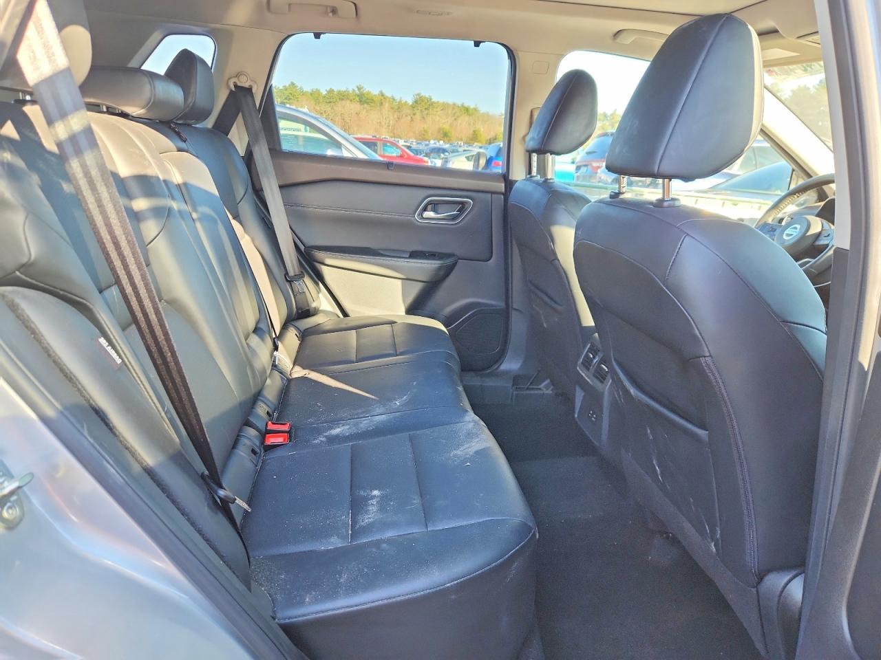 2021 Nissan Rogue Sv - zdjęcie 10