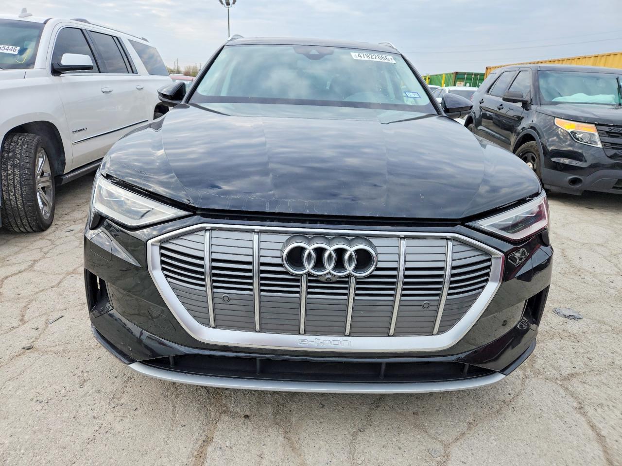 2019 Audi E-Tron Premium Plus - zdjęcie 5