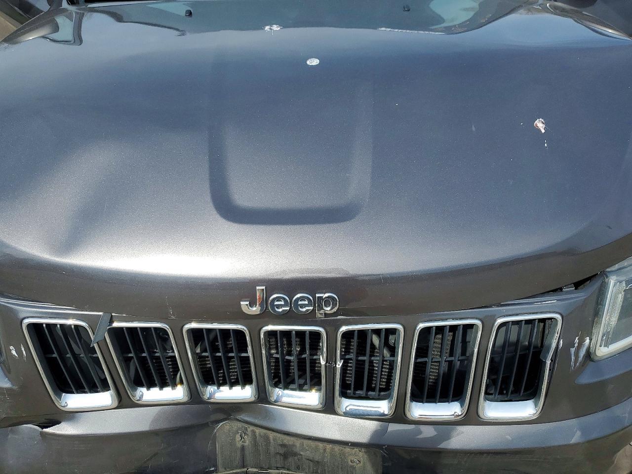 2014 Jeep Grand Cherokee Laredo - zdjęcie 12