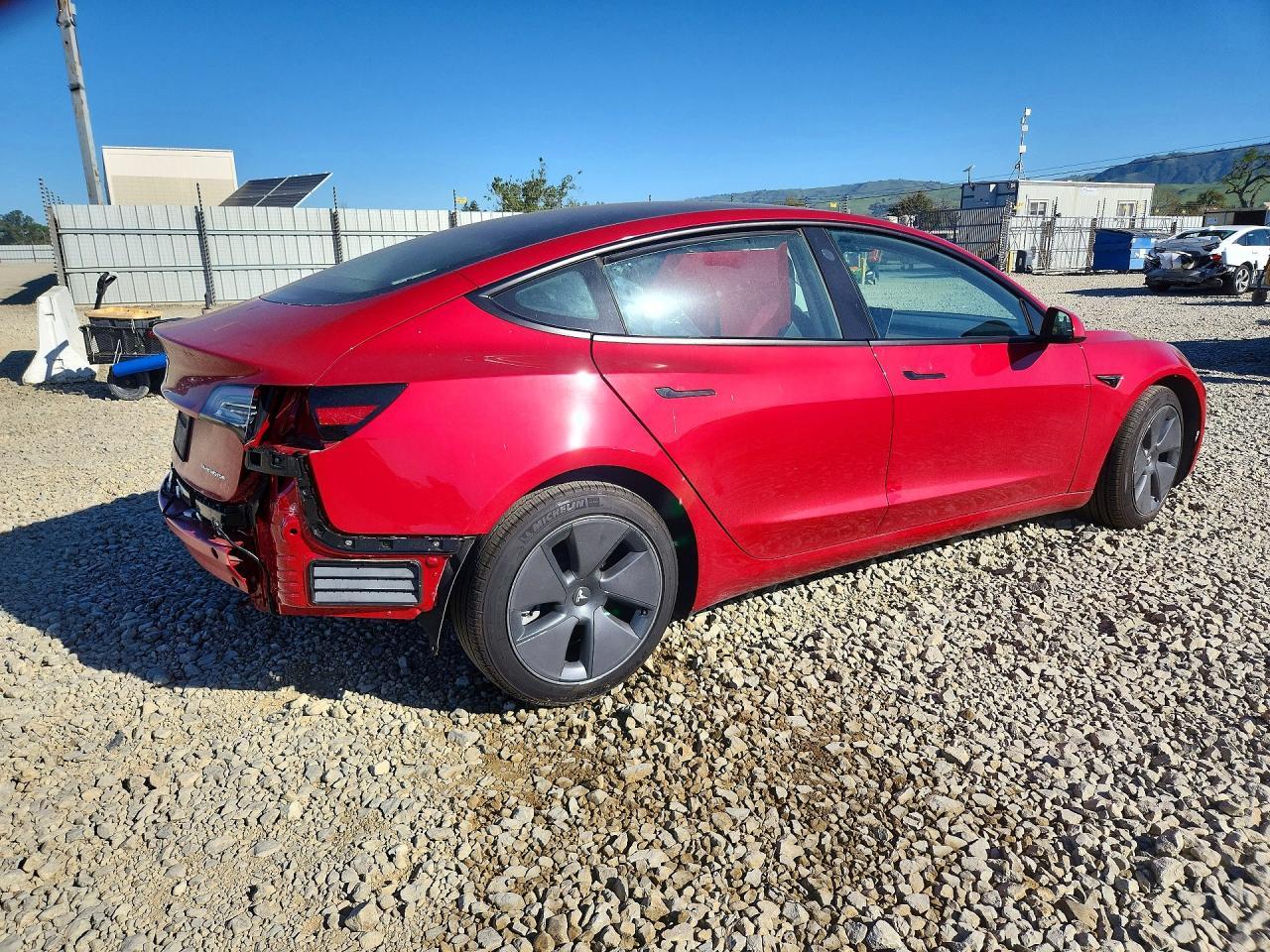 2022 Tesla Model 3 - zdjęcie 3