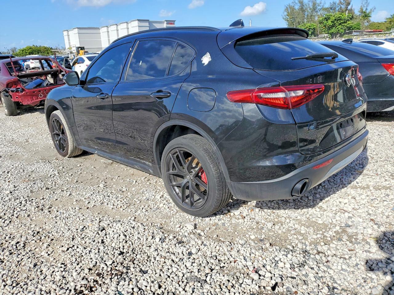 2019 Alfa Romeo Stelvio - zdjęcie 2