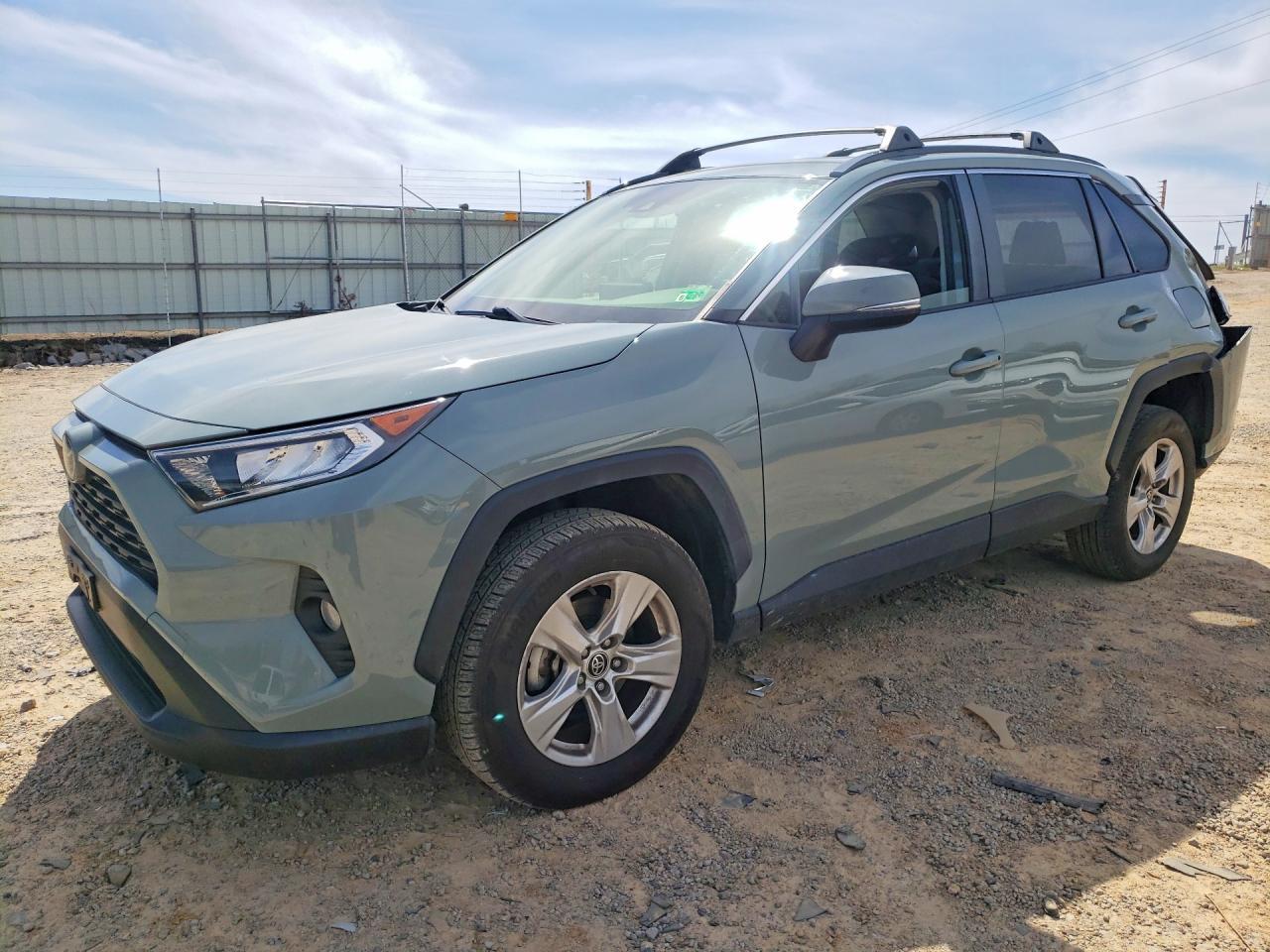 2021 Toyota Rav4 Xle - zdjęcie główne