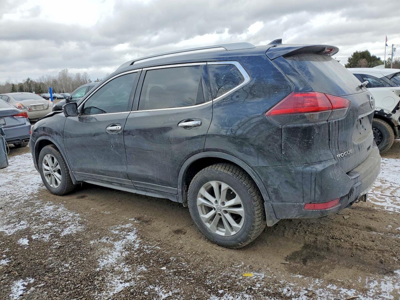 2017 Nissan Rogue S - zdjęcie 2