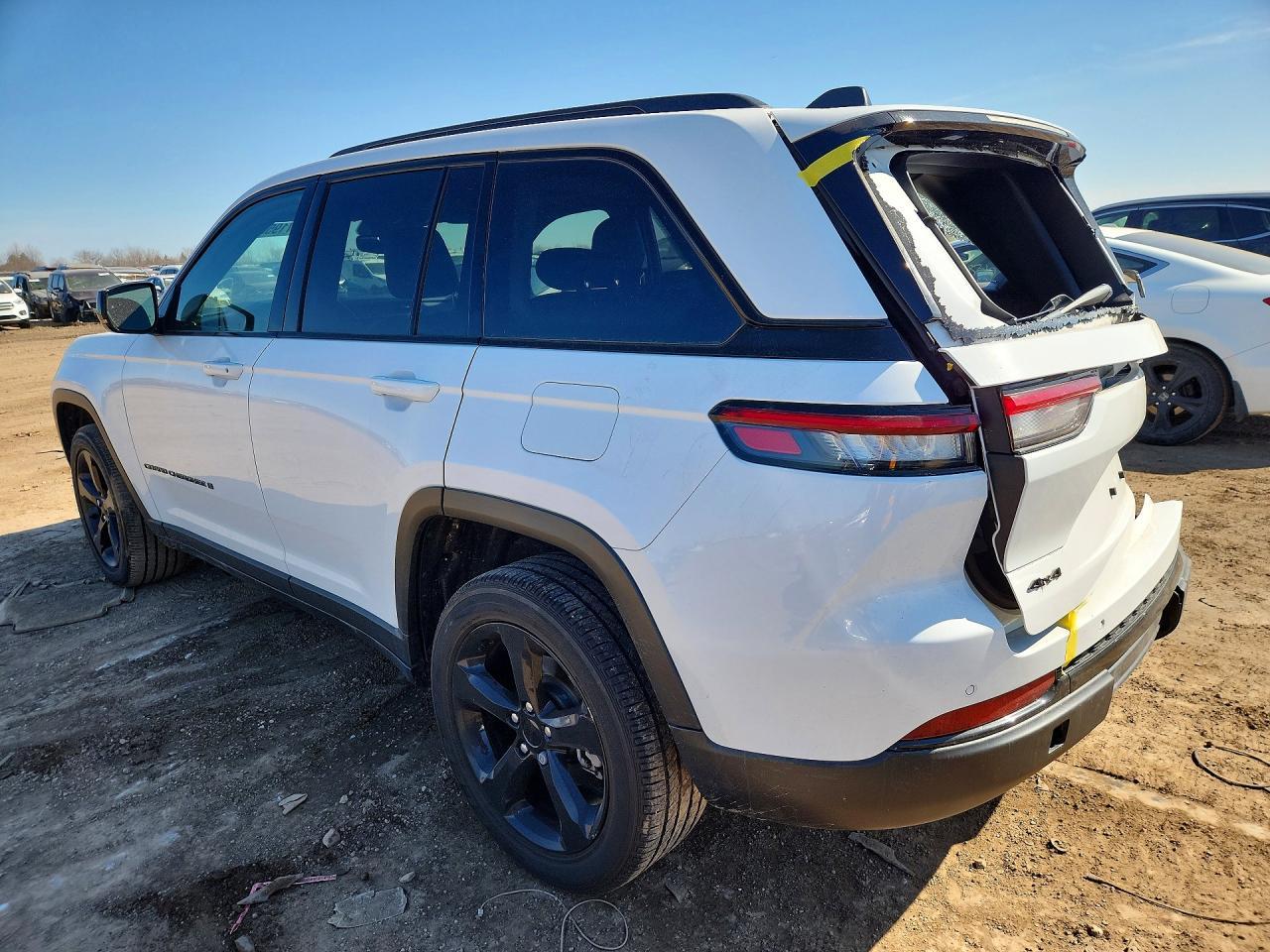2023 Jeep Grand Cherokee Laredo - zdjęcie 2