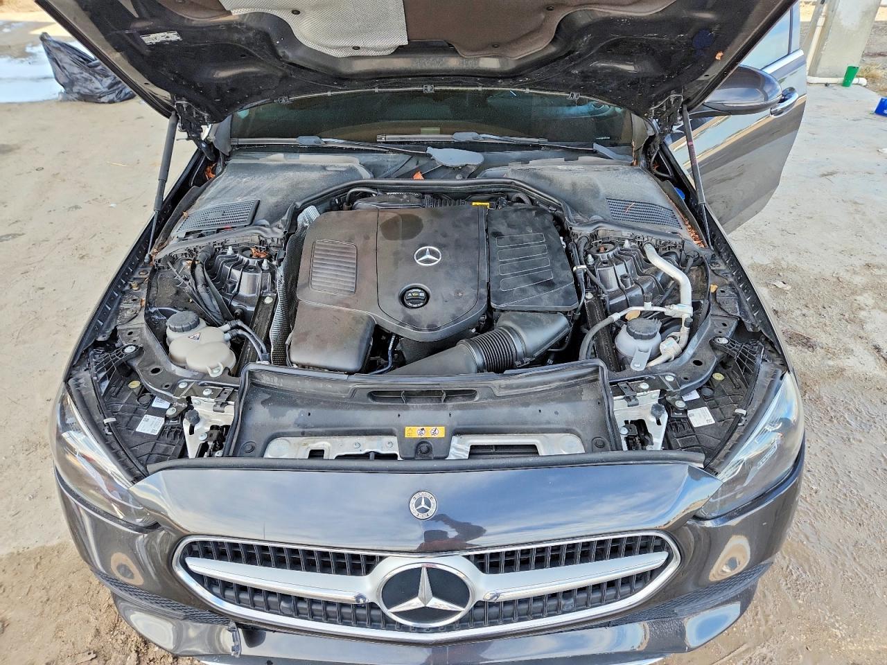 2022 Mercedes-Benz C 300 - zdjęcie 11