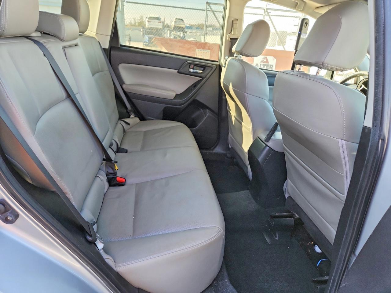 2014 Subaru Forester 2.5I Limited - zdjęcie 10