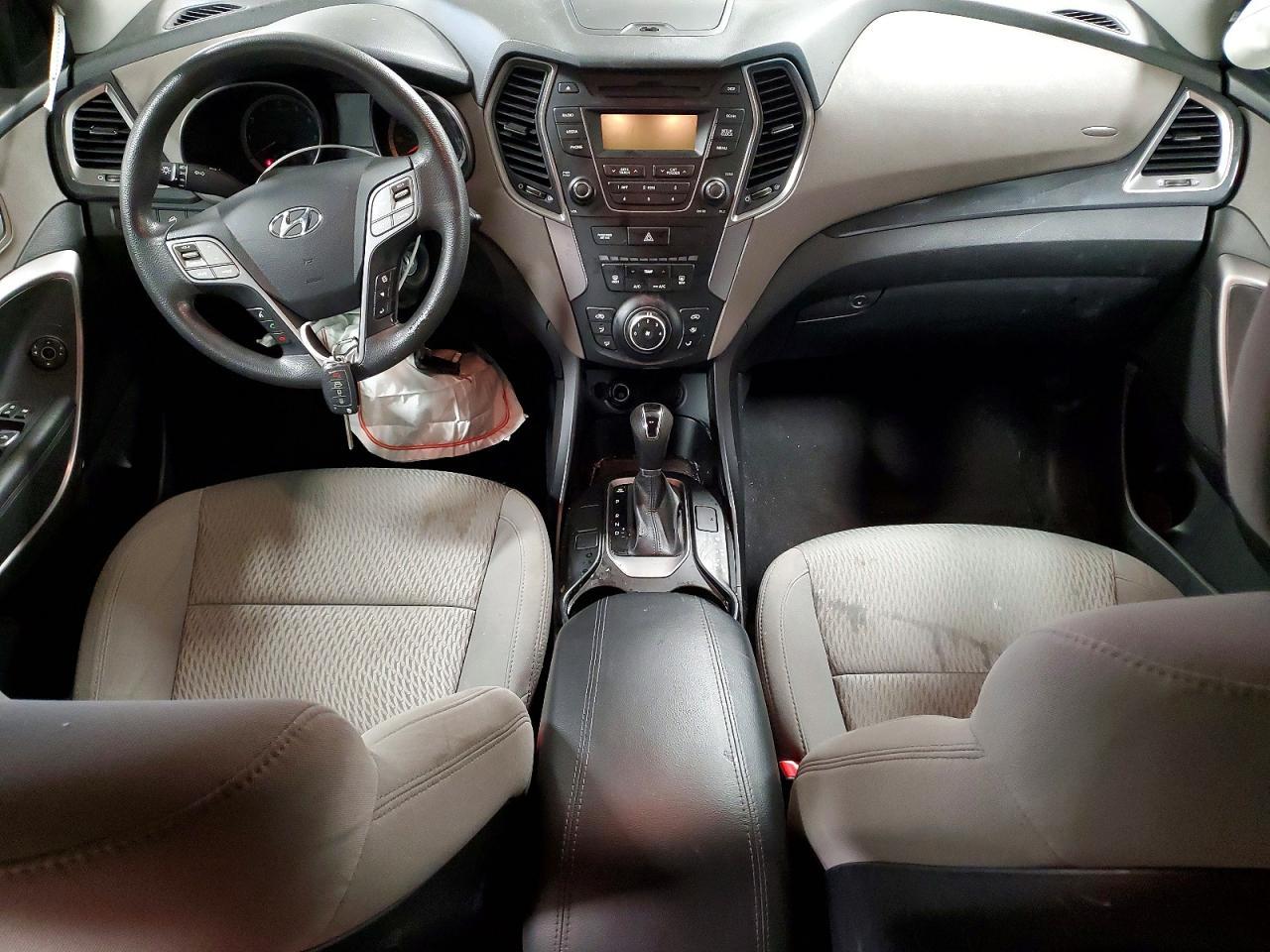 2016 Hyundai Santa Fe Sport 2.4L - zdjęcie 8