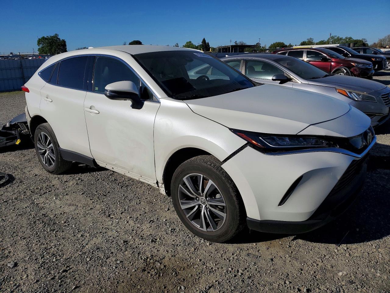 2022 Toyota Venza Le - zdjęcie 4