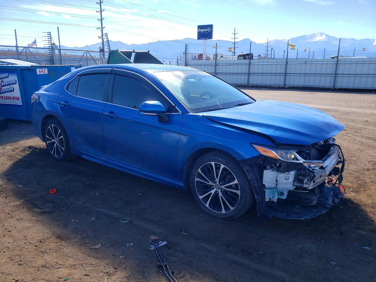 2018 Toyota Camry Se - zdjęcie 4