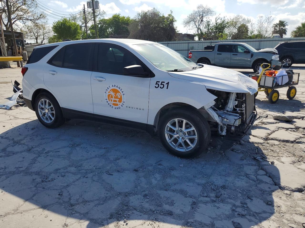 2023 Chevrolet Equinox Ls - zdjęcie 4