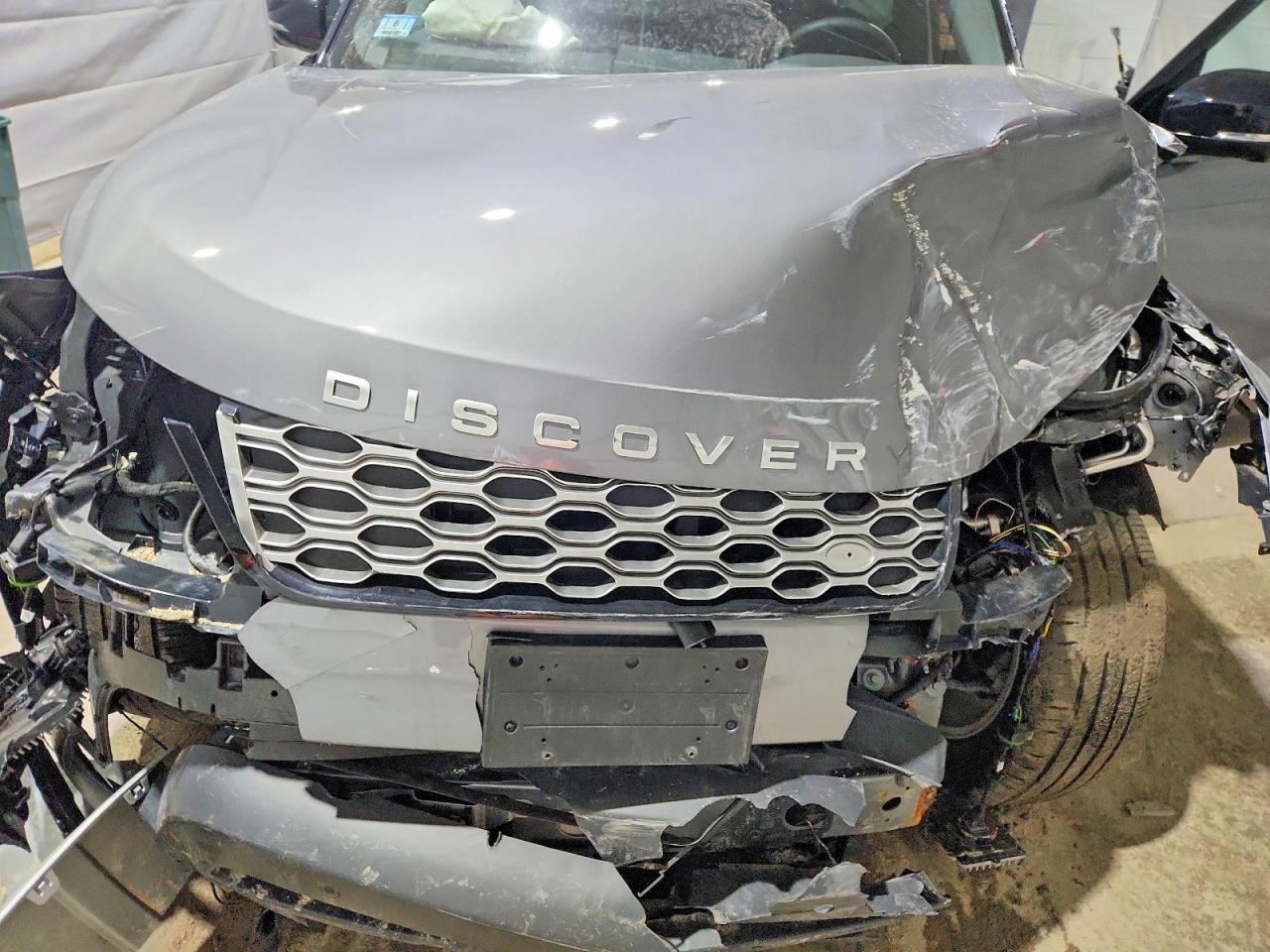 2025 Land Rover Discovery S - zdjęcie 12