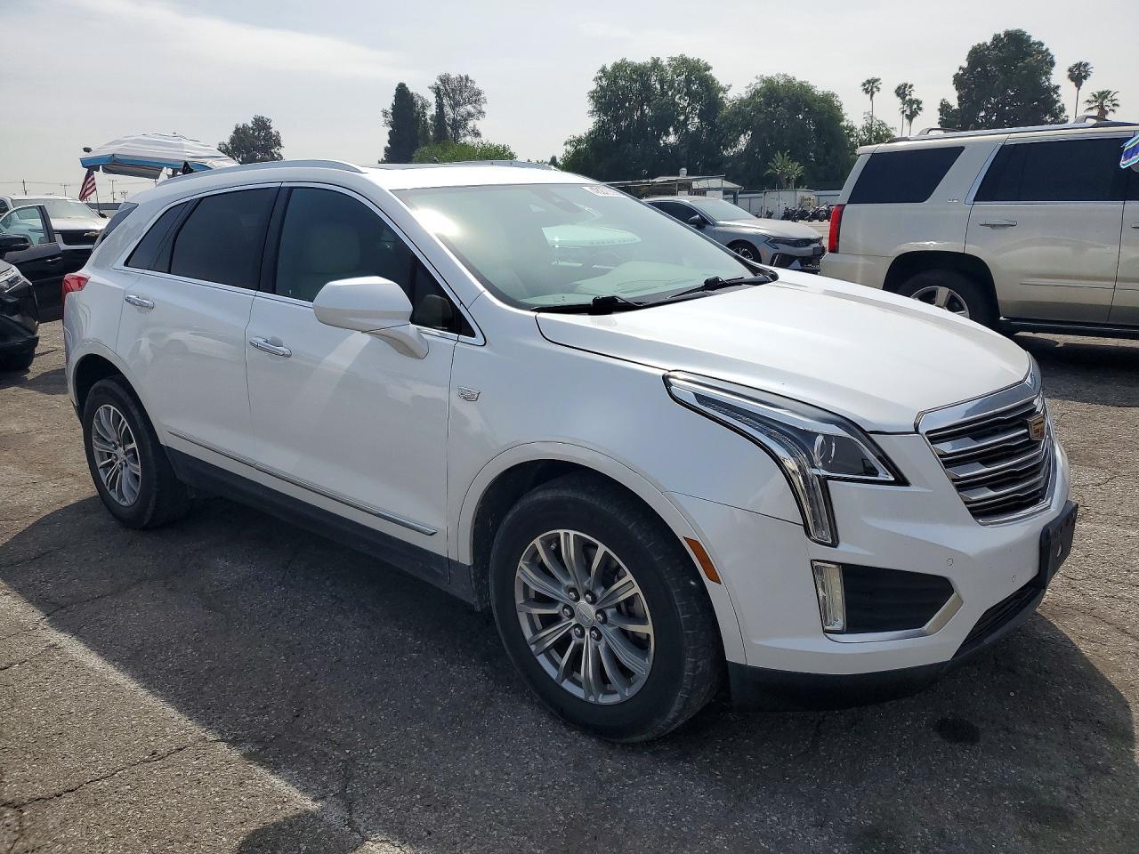 2017 Cadillac Xt5 Luxury - zdjęcie 4