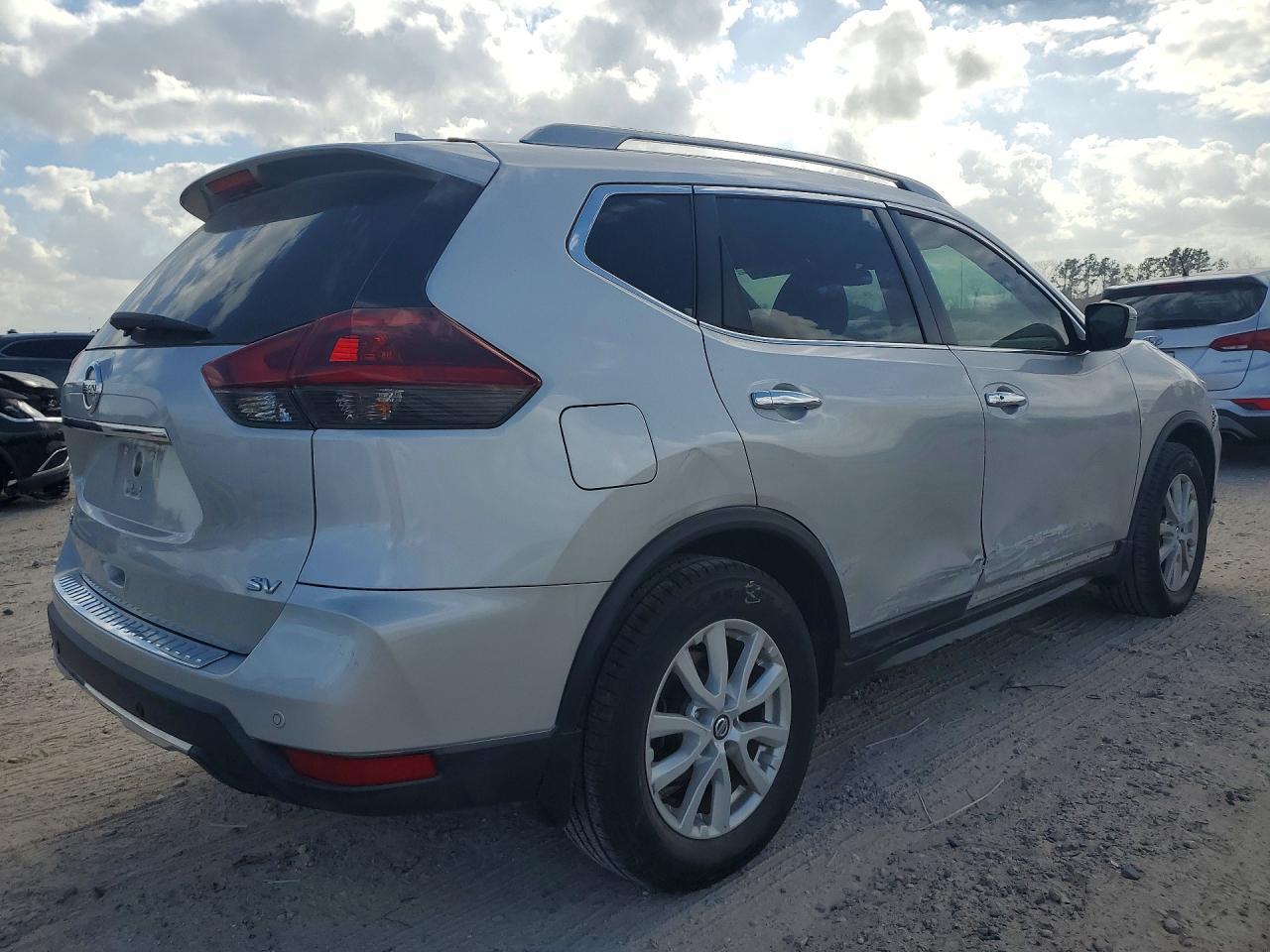 2019 Nissan Rogue Sv - zdjęcie 3