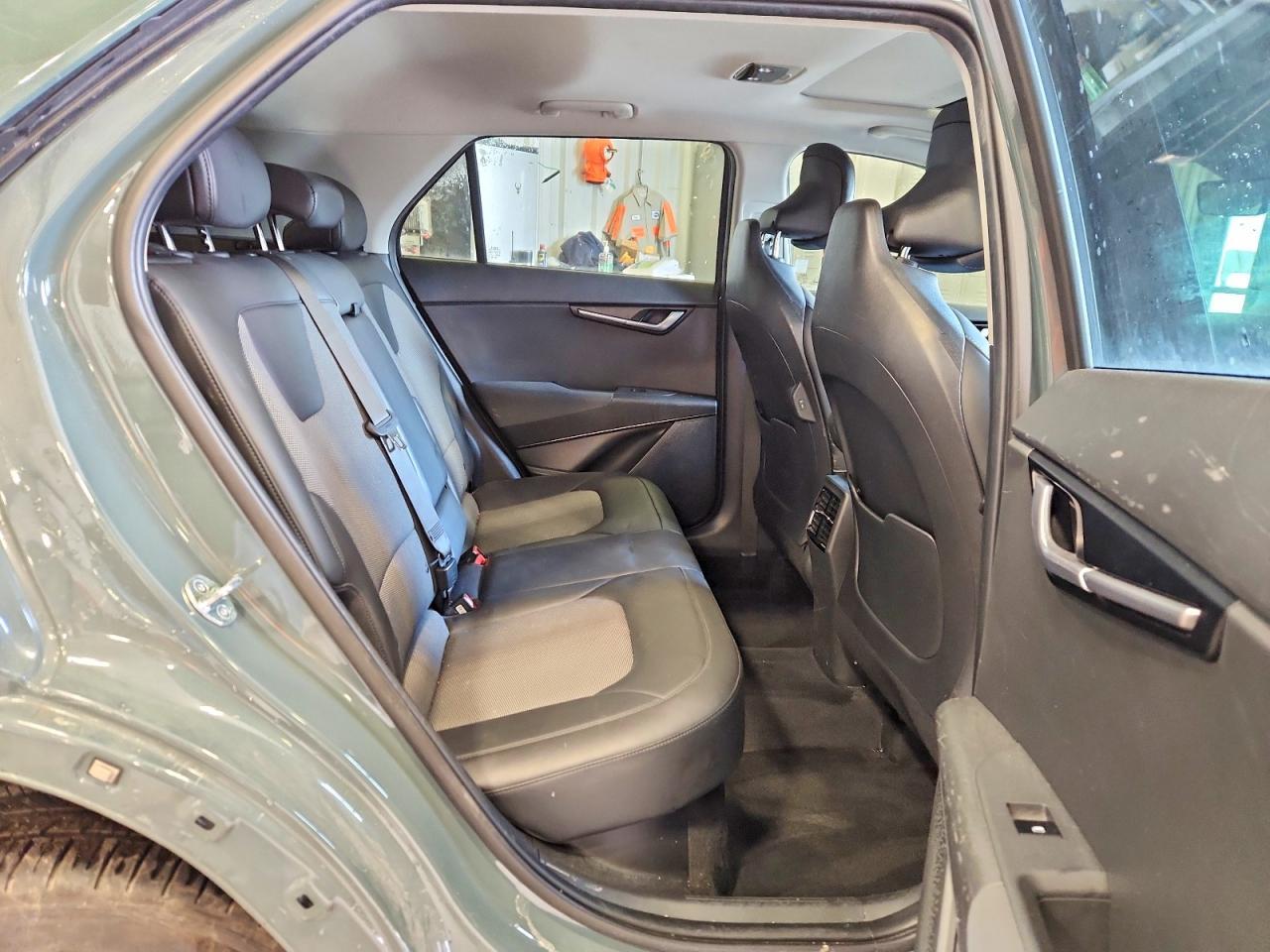 2023 Kia Niro Ex Touring - zdjęcie 11