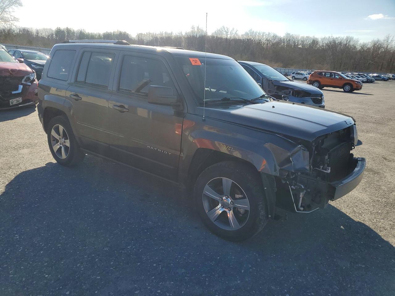 2017 Jeep Patriot Latitude - zdjęcie 4