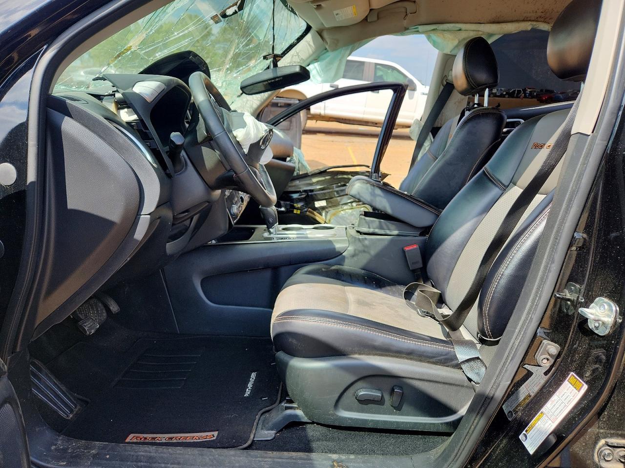 2020 Nissan Pathfinder Sv - zdjęcie 7