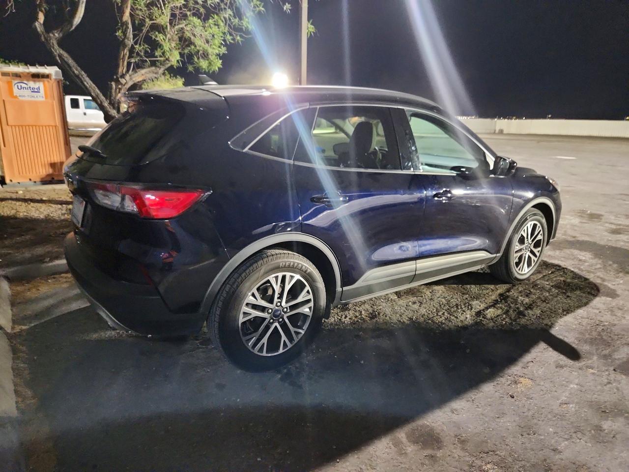 2021 Ford Escape Sel - zdjęcie 3