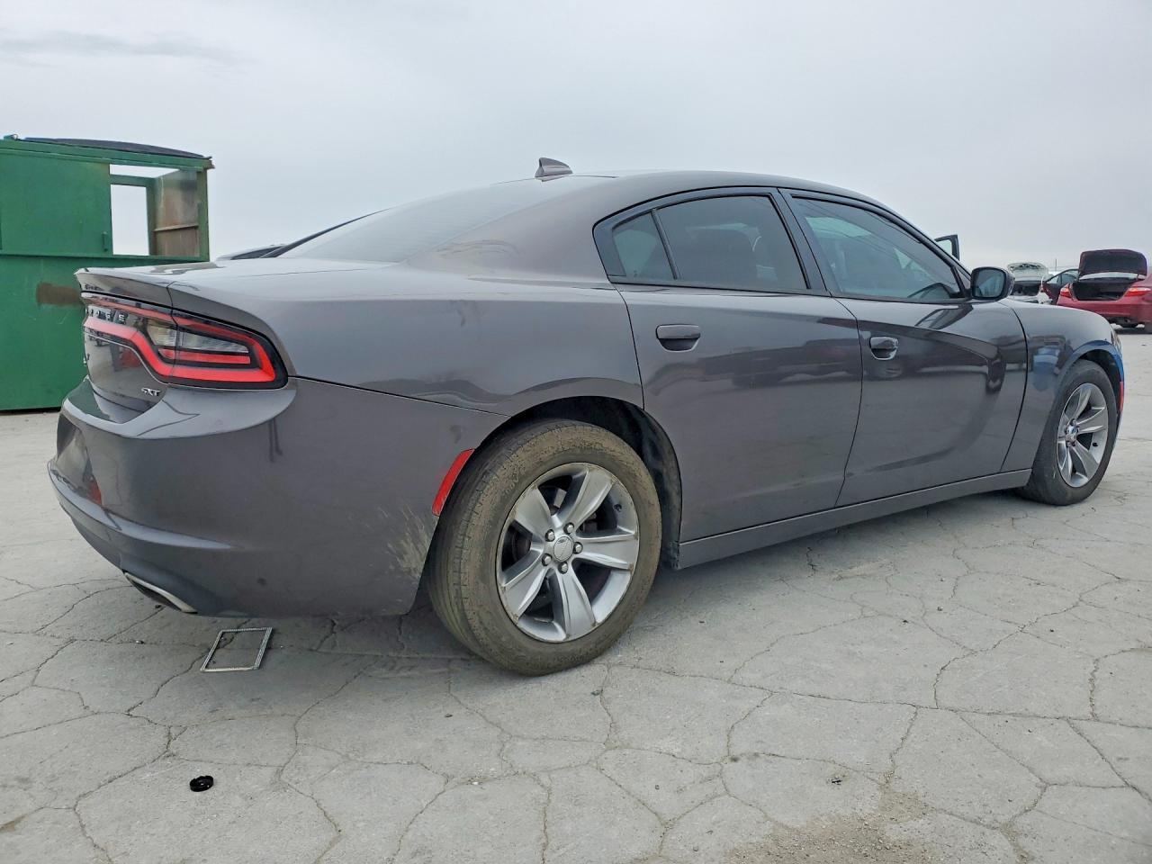 2016 Dodge Charger Sxt - zdjęcie 3