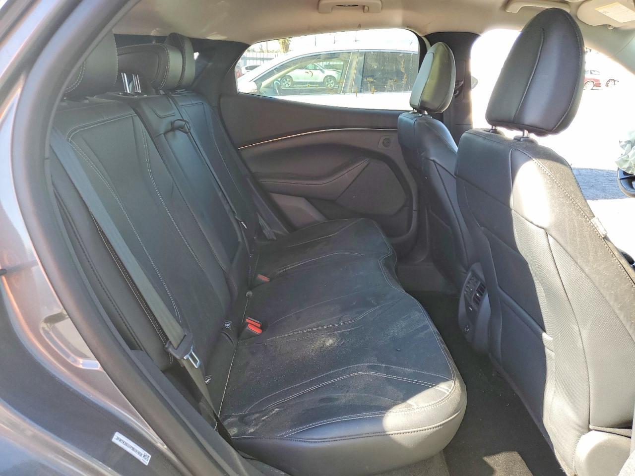 2023 Ford Mustang Mach-E Premium - zdjęcie 11