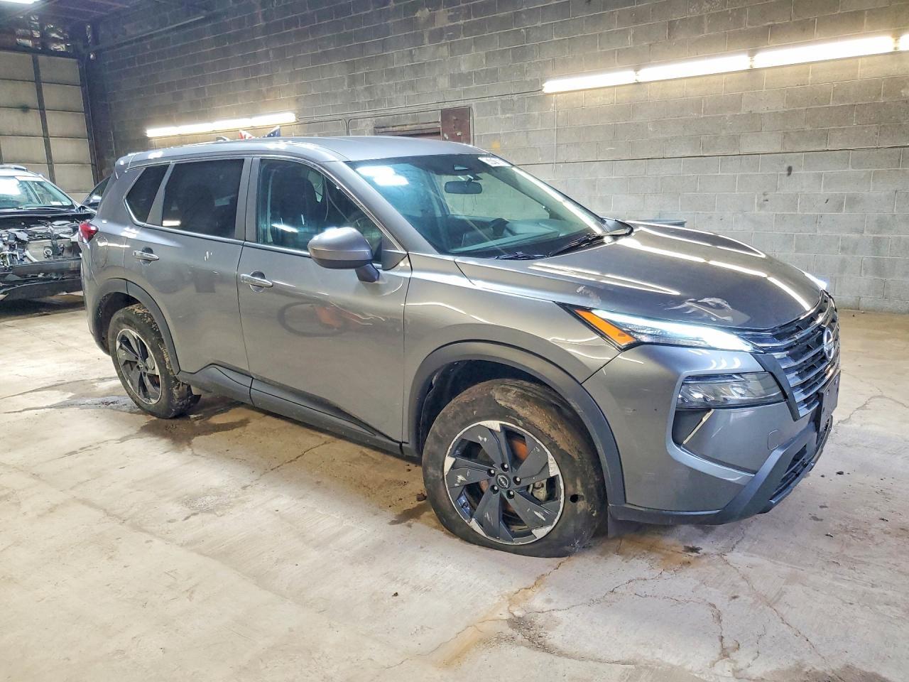 2025 Nissan Rogue Sv - zdjęcie 4