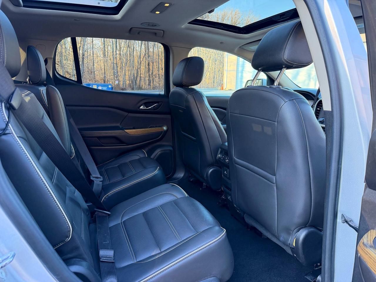 2017 GMC Acadia Denali - zdjęcie 6