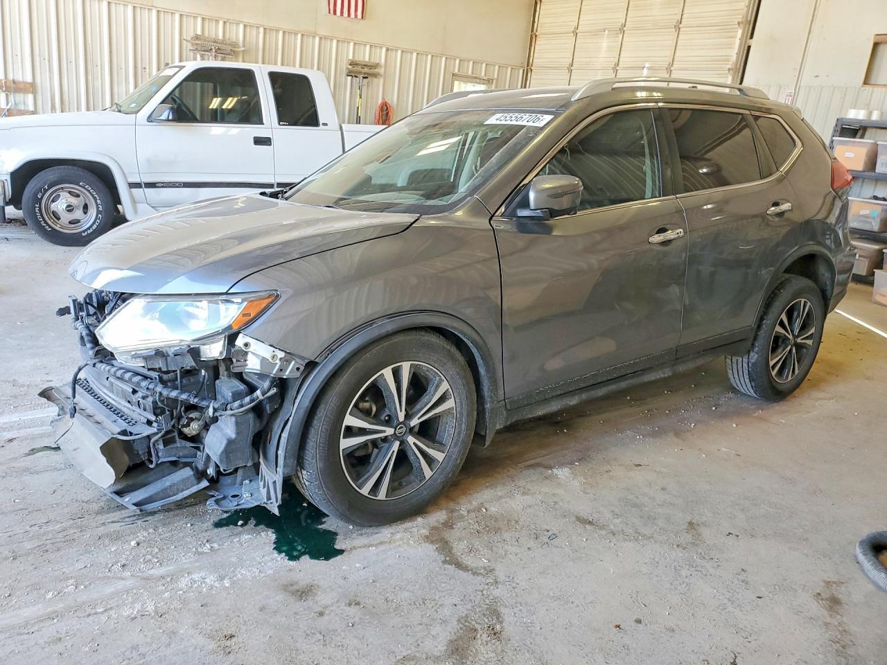 2020 Nissan Rogue Sv - zdjęcie główne
