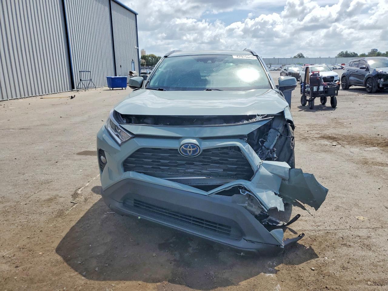 2020 Toyota Rav4 Hybrid Xle - zdjęcie 5