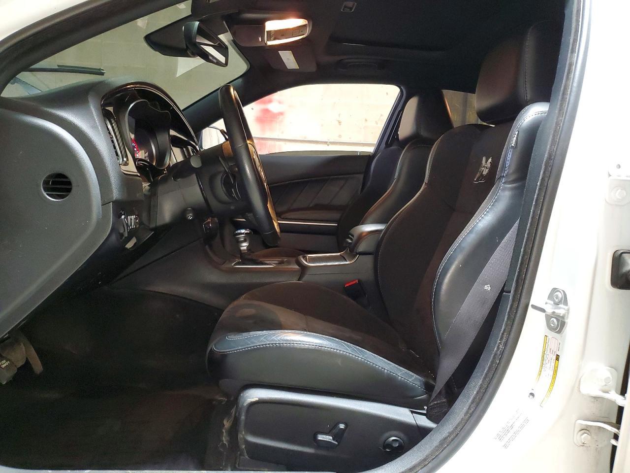 2016 Dodge Charger R - zdjęcie 7