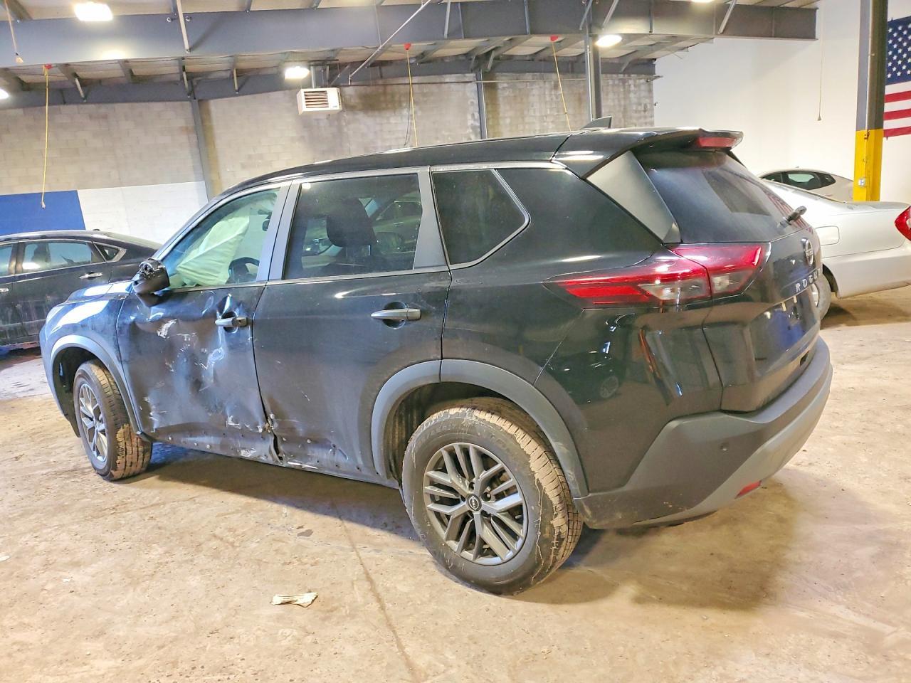 2023 Nissan Rogue S - zdjęcie 2