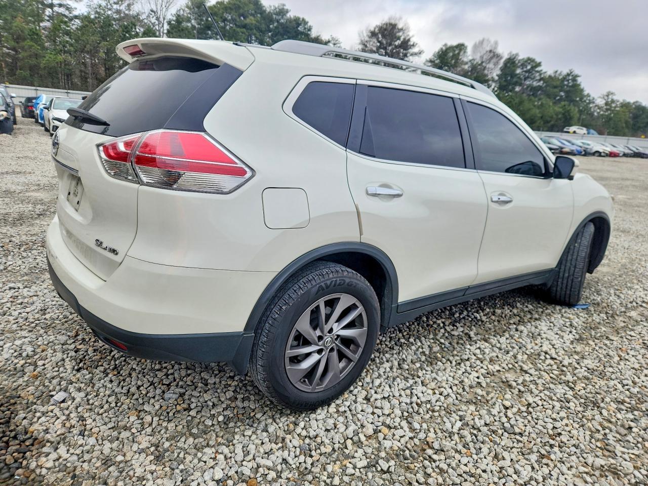 2016 Nissan Rogue Sl - zdjęcie 3