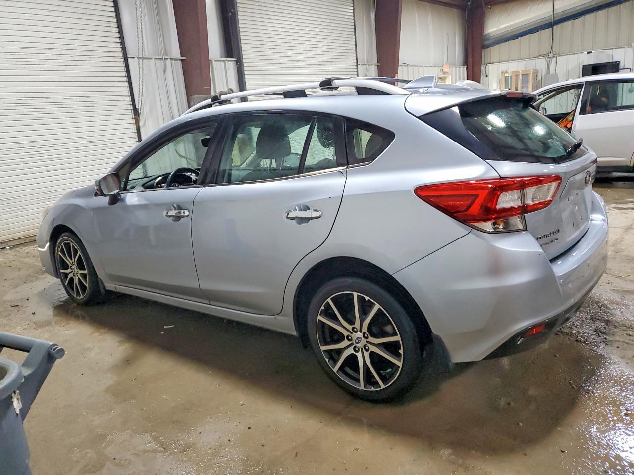 2017 Subaru Impreza Limited - zdjęcie 2