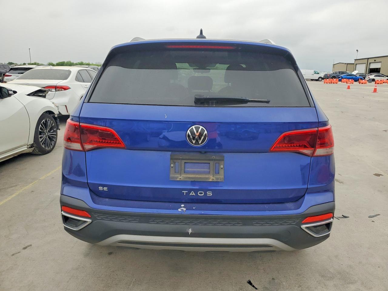 2023 Volkswagen Taos Se - zdjęcie 6