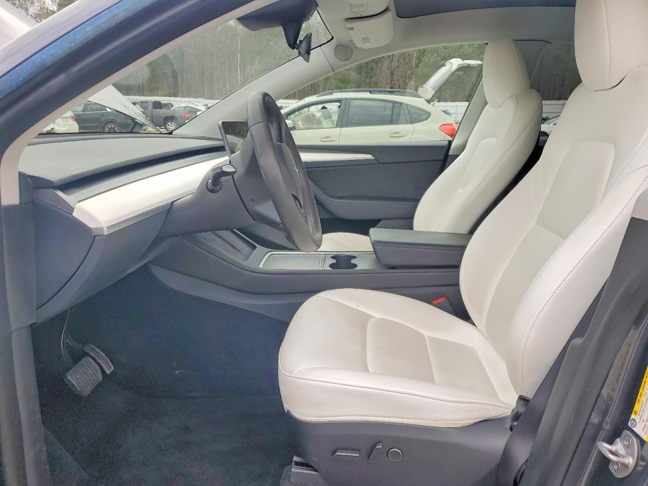 2023 Tesla Model Y - zdjęcie 7