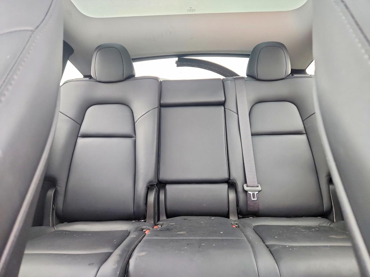 2023 Tesla Model Y - zdjęcie 10