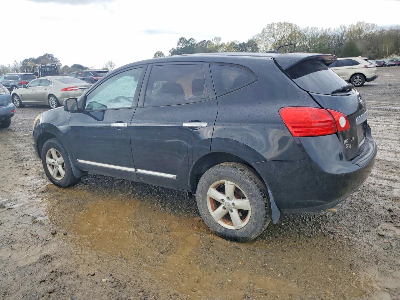 2013 Nissan Rogue S - zdjęcie 2