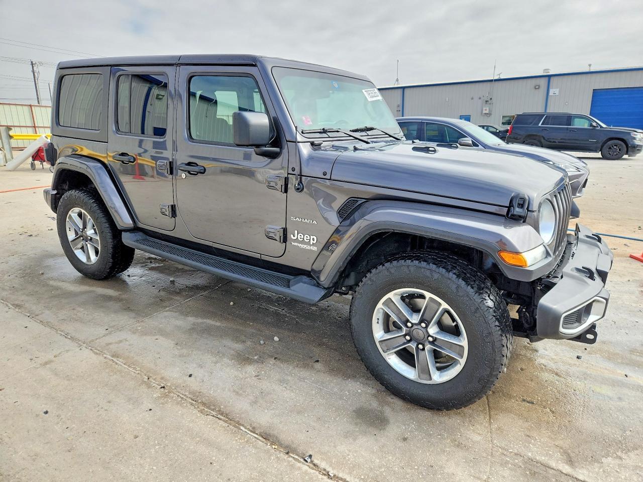 2019 Jeep Wrangler Unlimited Sahara - zdjęcie 4
