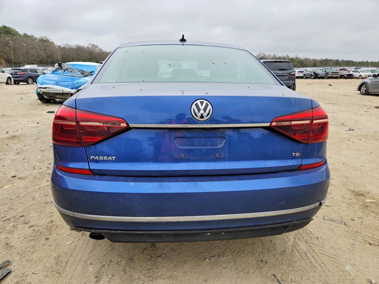 2017 Volkswagen Passat R-Line - zdjęcie 6