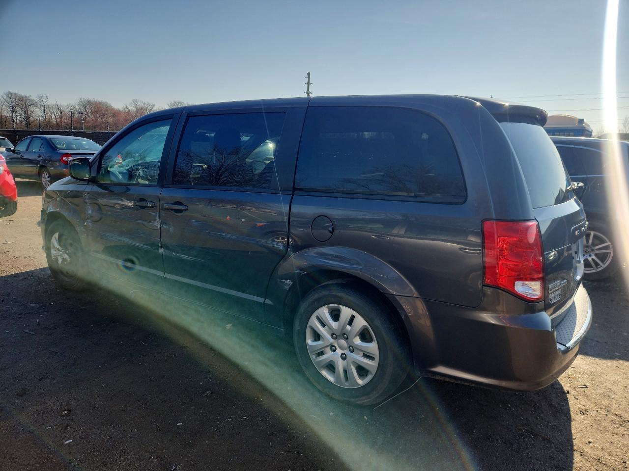2018 Dodge Grand Caravan Se - zdjęcie 2